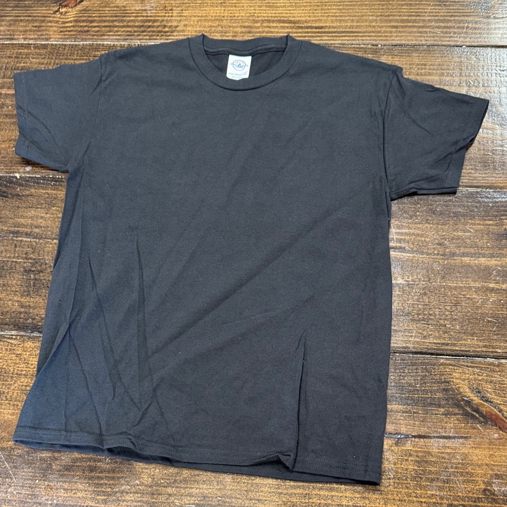 Delta Black Short-Sleeve Crewneck T-Shirt size large NWOT 5 available